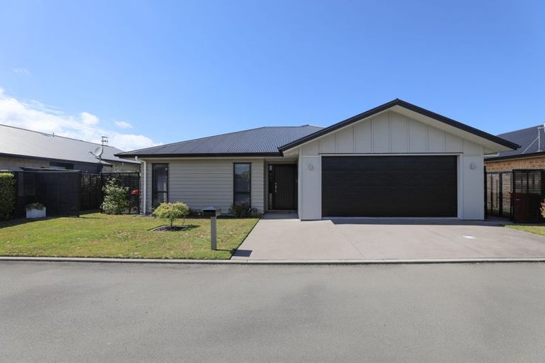 Photo of property in 14 Noumea Drive, Rangatira Park, Taupo, 3330