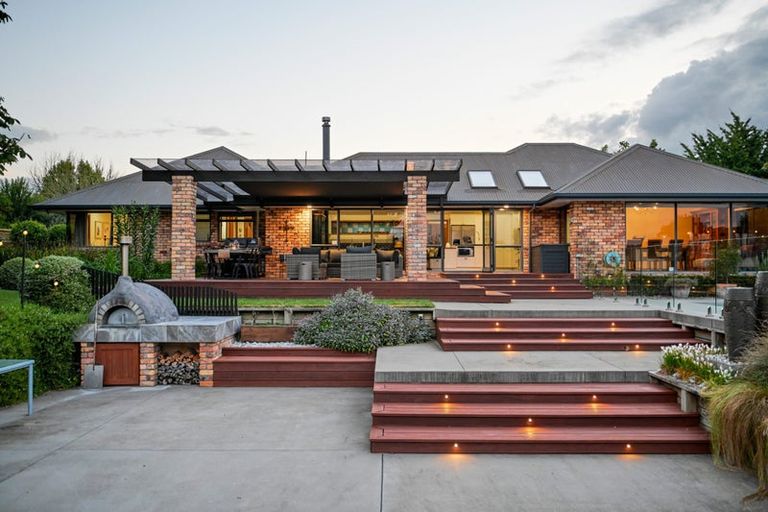 Photo of property in 26b Dalbeth Place, Matangi, Hamilton, 3284