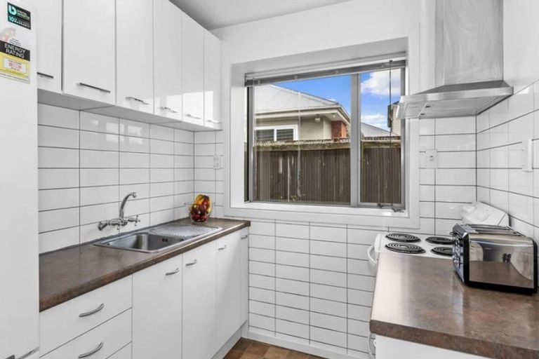 Photo of property in 2/5 Clyde Road, Upper Riccarton, Christchurch, 8041