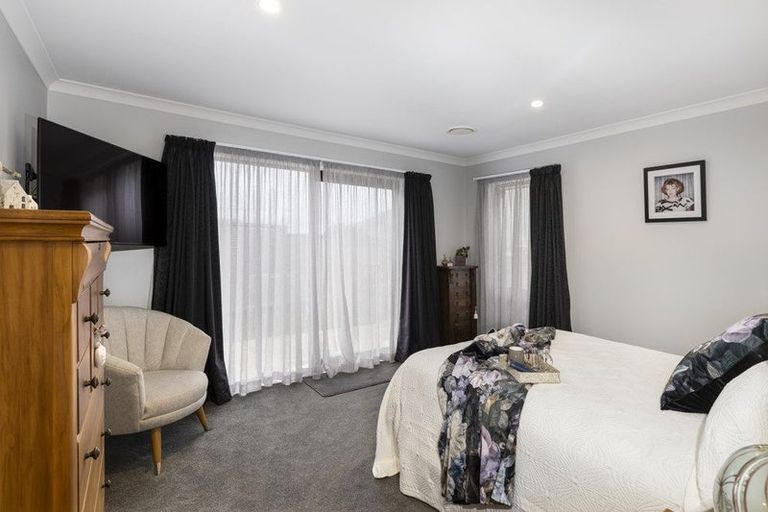 Photo of property in 10 Admiralty Place, Waikawa, Picton, 7220