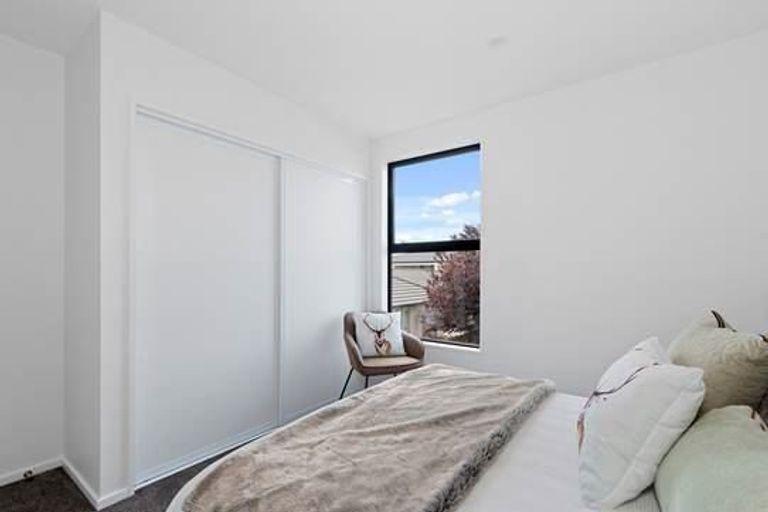 Photo of property in 17b Cross Street, Phillipstown, Christchurch, 8011