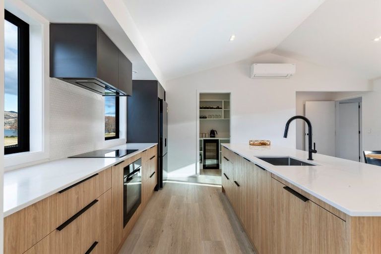 Photo of property in 14 Arion Court, Mount Pisa, Cromwell, 9383