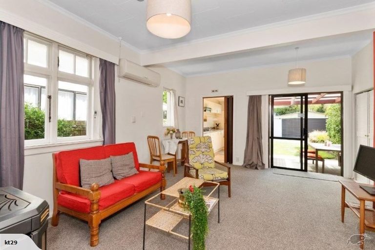 Photo of property in 161 Selwyn Street, Somerfield, Christchurch, 8024