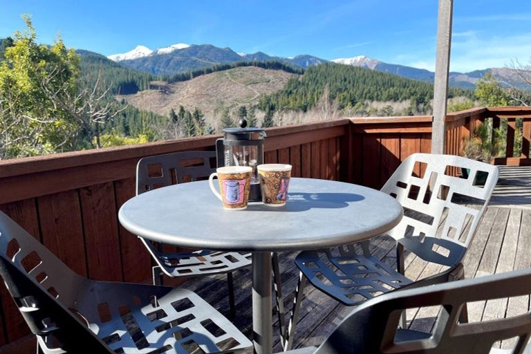 Photo of property in 90 Chalet Crescent, Hanmer Springs, 7334