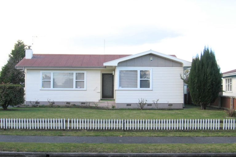 Photo of property in 22 Hitchings Avenue, Onekawa, Napier, 4110