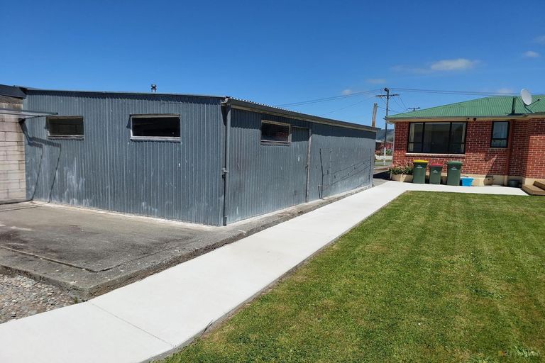 Photo of property in 11 Rugby Street, Waimate, 7924