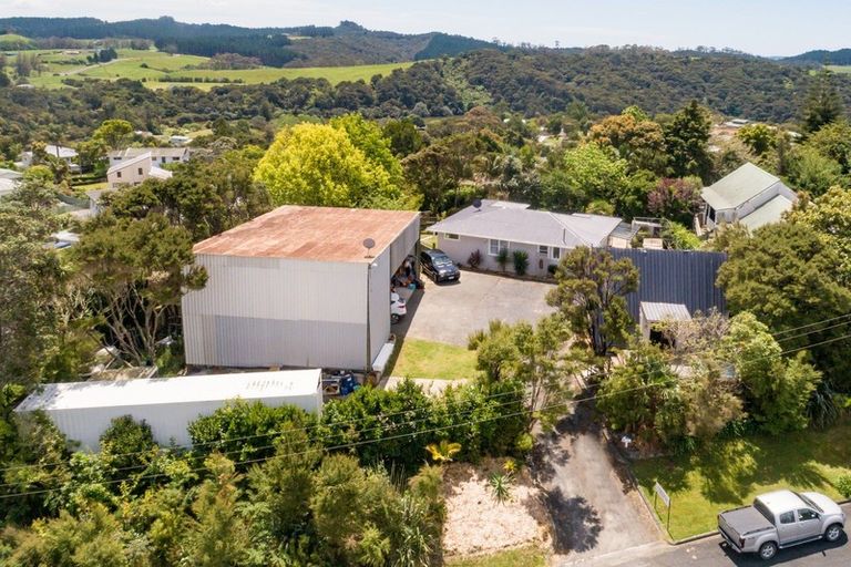 Photo of property in 2 Goffe Drive, Haruru, 0204