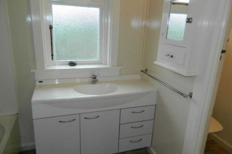 Photo of property in 26 Ottawa Road, Wainoni, Christchurch, 8061