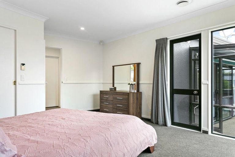 Photo of property in 2/73 Harvey Street, Waipahihi, Taupo, 3330