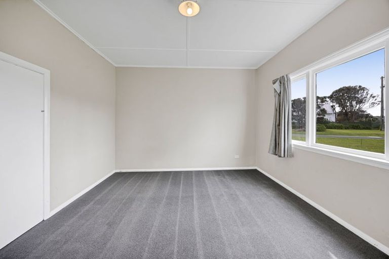 Photo of property in 20 Riemenschneider Street, Manaia, 4612