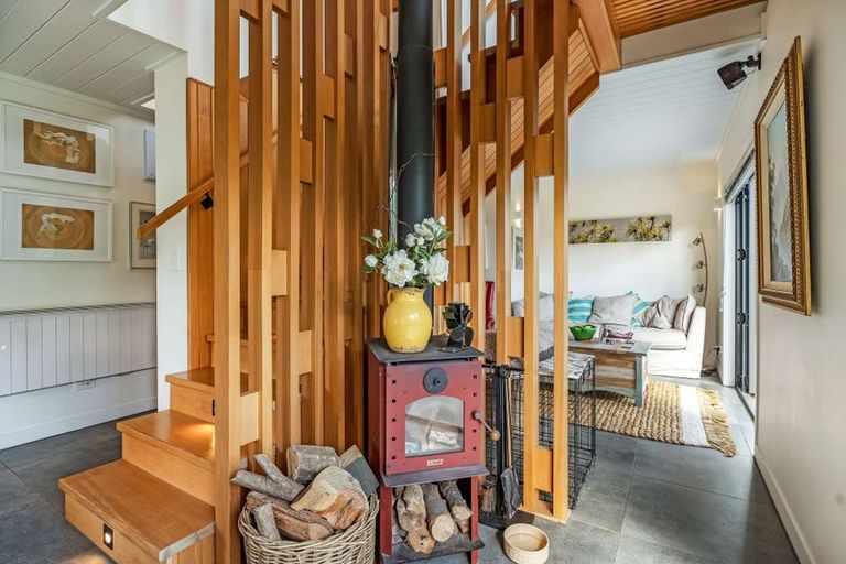 Photo of property in 6 Endeavour Place, Cooks Beach, Whitianga, 3591