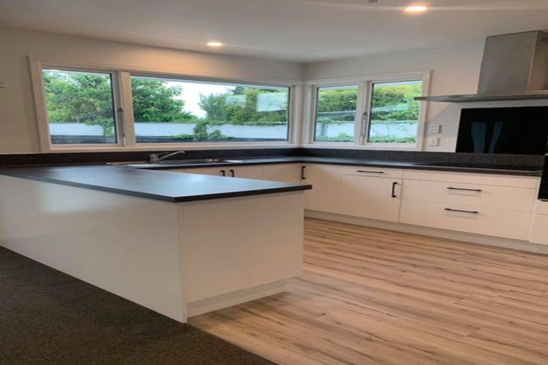 Photo of property in 10 Condell Avenue, Papanui, Christchurch, 8053