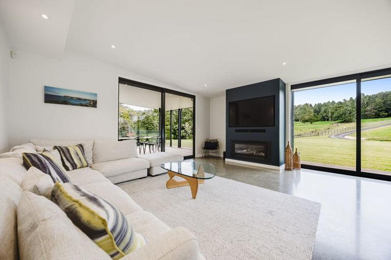 Photo of property in 99c Pebble Brook Road, Waitoki, Silverdale, 0994