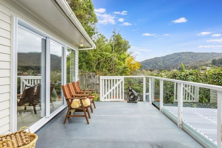 Photo of property in 10 Faris Crescent, Wainuiomata, Lower Hutt, 5014