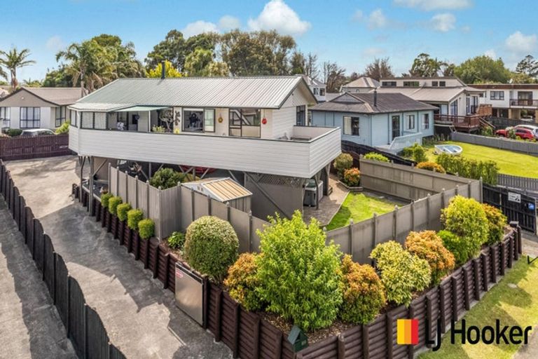Photo of property in 189 Carnoustie Drive, Wattle Downs, Auckland, 2103