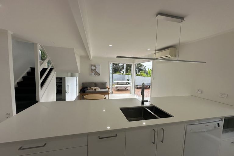 Photo of property in 24 Ewen Street, Takapuna, Auckland, 0622