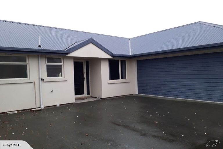 Photo of property in 2/241 Otipua Road, Highfield, Timaru, 7910