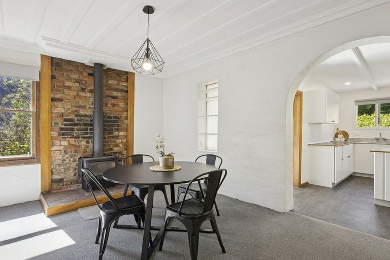 Photo of property in 18 Ellesmere Street, Ravensbourne, Dunedin, 9022