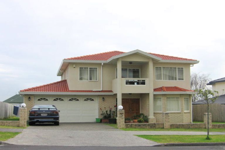 Photo of property in 12 Pelargonium Terrace, Goodwood Heights, Auckland, 2105