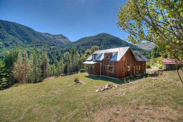 Photo of property in 685 Glenorchy-queenstown Road, Closeburn, Queenstown, 9371