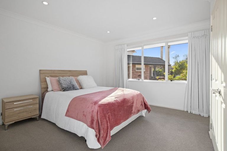 Photo of property in 14 Glencairn Place, Buckland, Pukekohe, 2677