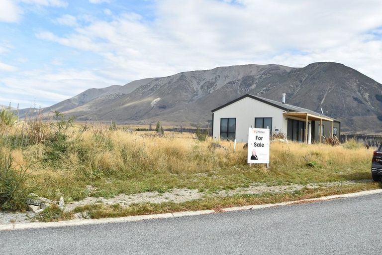 Photo of property in 25 Ohau Drive, Lake Ohau, Twizel, 9412