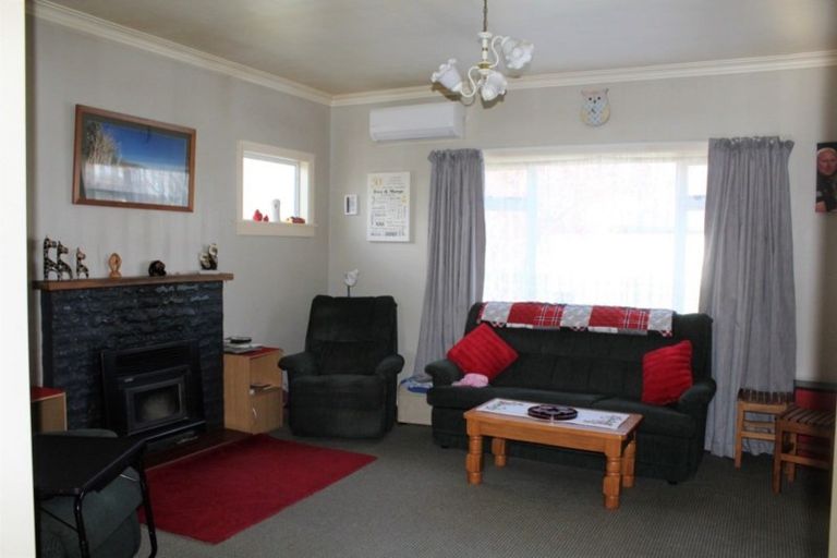 Photo of property in 15 Neptune Street, Dannevirke, 4930