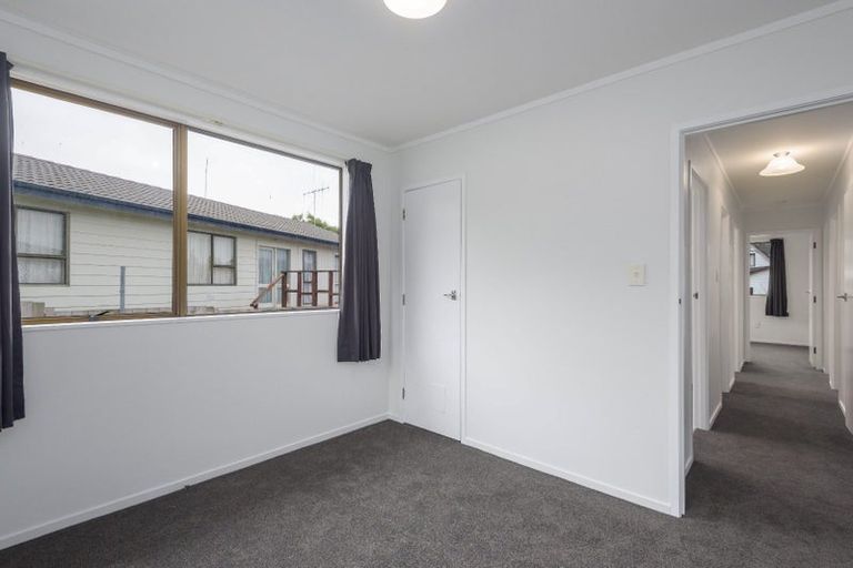 Photo of property in 19 Matipo Crescent, Pukete, Hamilton, 3200