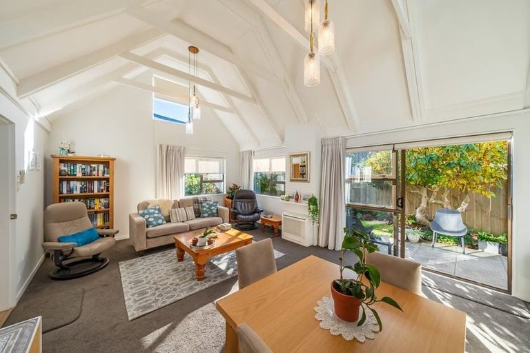 Photo of property in 4/5a Bloomfield Terrace, Hutt Central, Lower Hutt, 5010