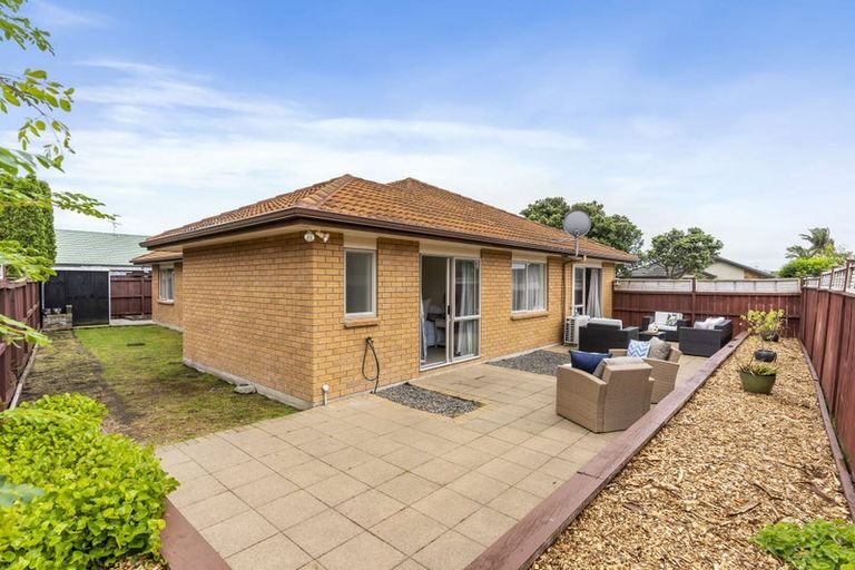 Photo of property in 48 Blackwood Drive, Wattle Downs, Auckland, 2103