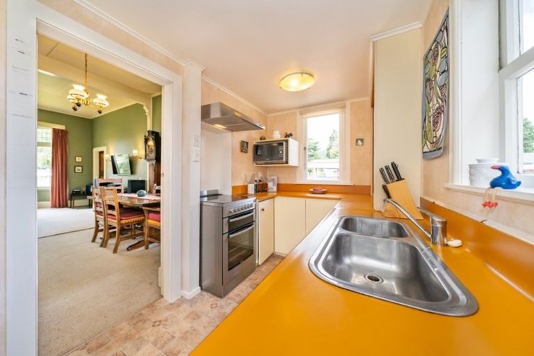 Photo of property in 2 Bracken Street, Wallaceville, Upper Hutt, 5018