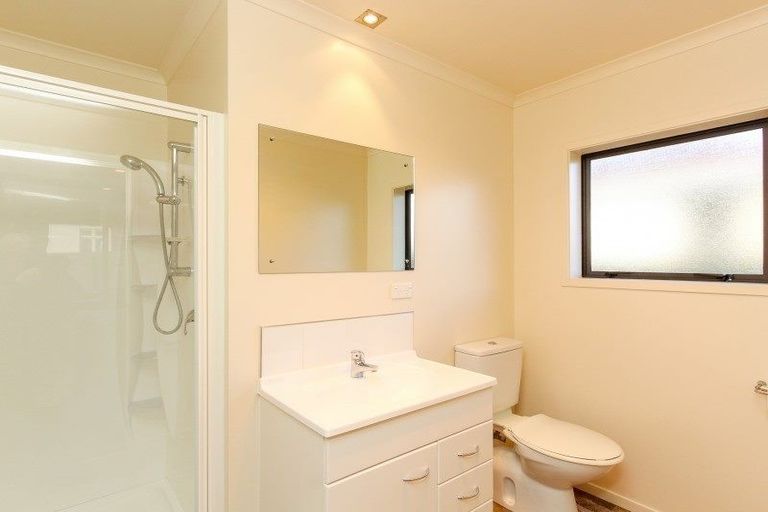 Photo of property in 354 Carrington Street, Upper Vogeltown, New Plymouth, 4310