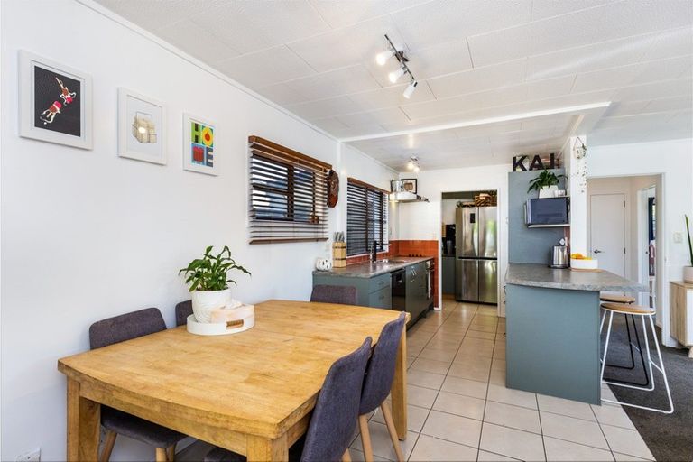 Photo of property in 96 Hyde Avenue, Richmond Heights, Taupo, 3330