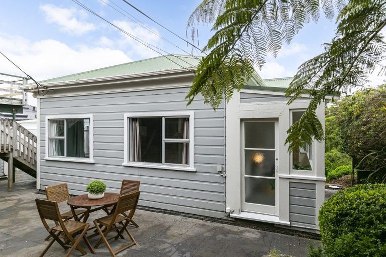 Photo of property in 20 Asquith Terrace, Brooklyn, Wellington, 6021