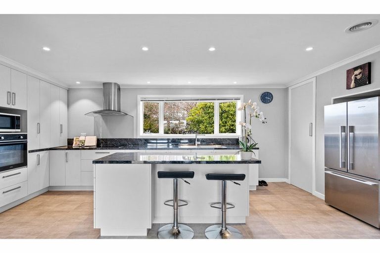 Photo of property in 1 Collean Street, Wallacetown, 9816