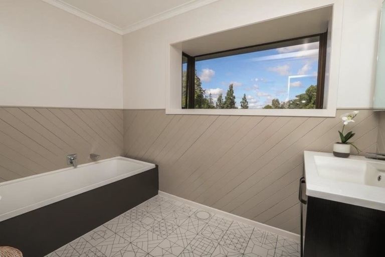 Photo of property in 65 Hooker Avenue, Chedworth, Hamilton, 3210