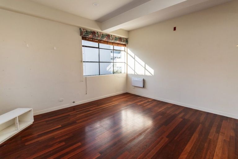 Photo of property in Atlas House, 3/22 Ghuznee Street, Te Aro, Wellington, 6011