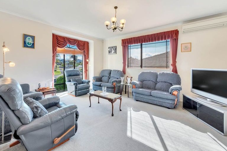 Photo of property in 4 San Lorenzo Rise, Henderson, Auckland, 0612