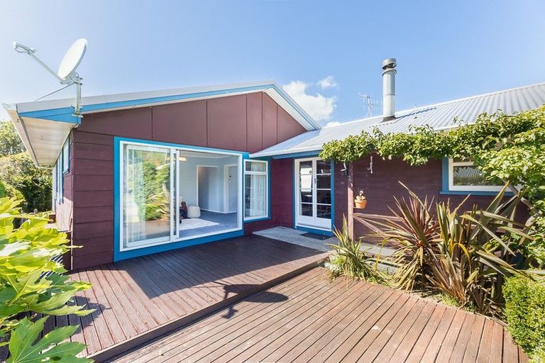 Photo of property in 8 Rata Road, Raumati Beach, Paraparaumu, 5032