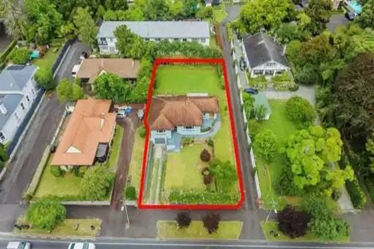 Photo of property in 215 River Road, Claudelands, Hamilton, 3214