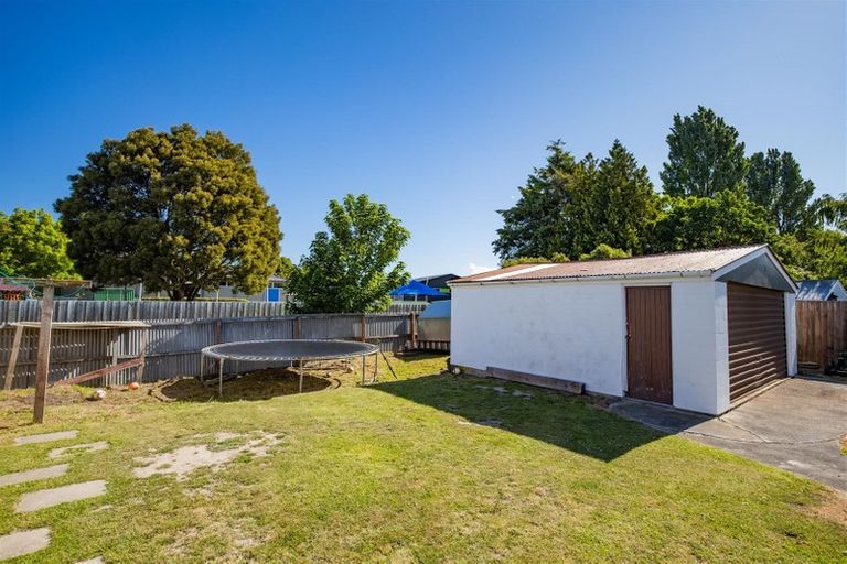 Photo of property in 9 Charnwood Crescent, Bishopdale, Christchurch, 8051