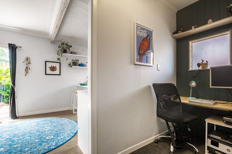 Photo of property in 2/66 Miller Road, Mangere Bridge, Auckland, 2022