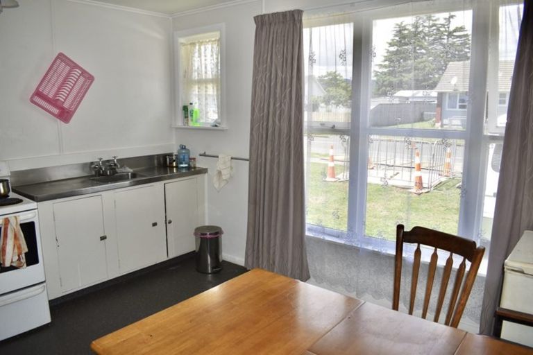 Photo of property in 4-6 Hinemoa Street, Levin, 5510