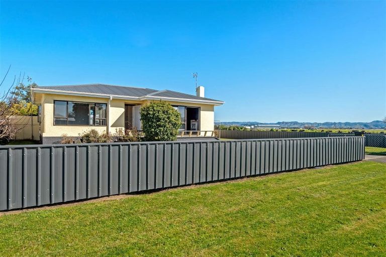 Photo of property in 10 Oates Street, Elgin, Gisborne, 4010