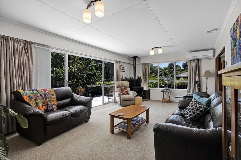 Photo of property in 2/39 Awanui Street, Merrilands, New Plymouth, 4312