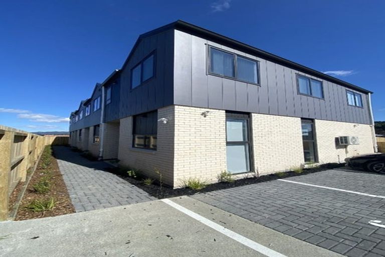 Photo of property in 94c Swanson Road, Henderson, Auckland, 0610