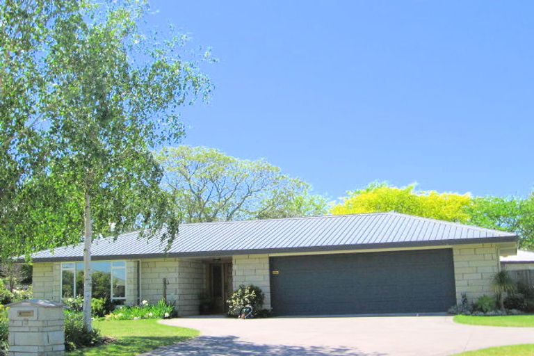 Photo of property in 3 Parkview Place, Riverdale, Gisborne, 4010