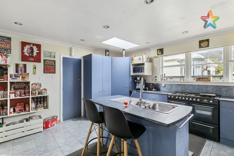 Photo of property in 12 Rimu Street, Naenae, Lower Hutt, 5011