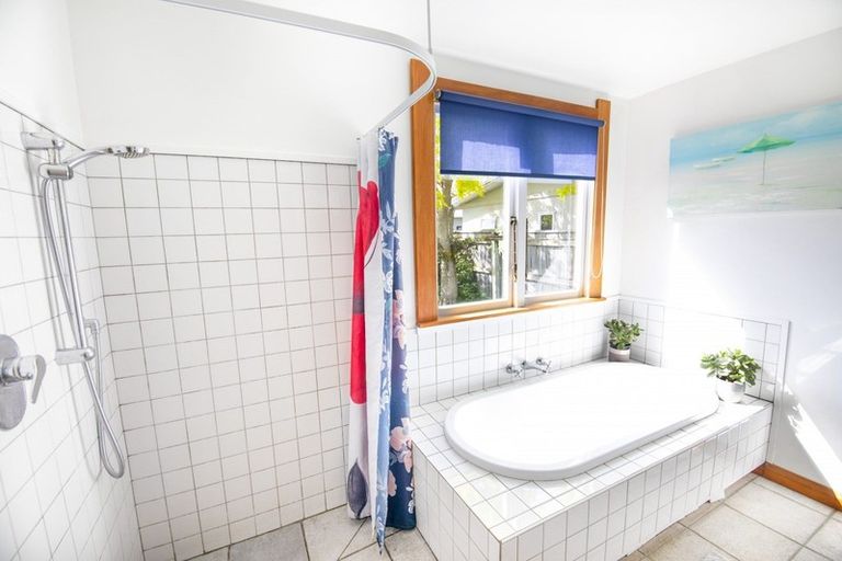 Photo of property in 50 Herrick Street, Marewa, Napier, 4110