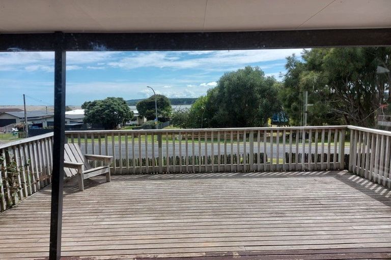 Photo of property in 65 Maunsell Road, Port Waikato, Tuakau, 2695